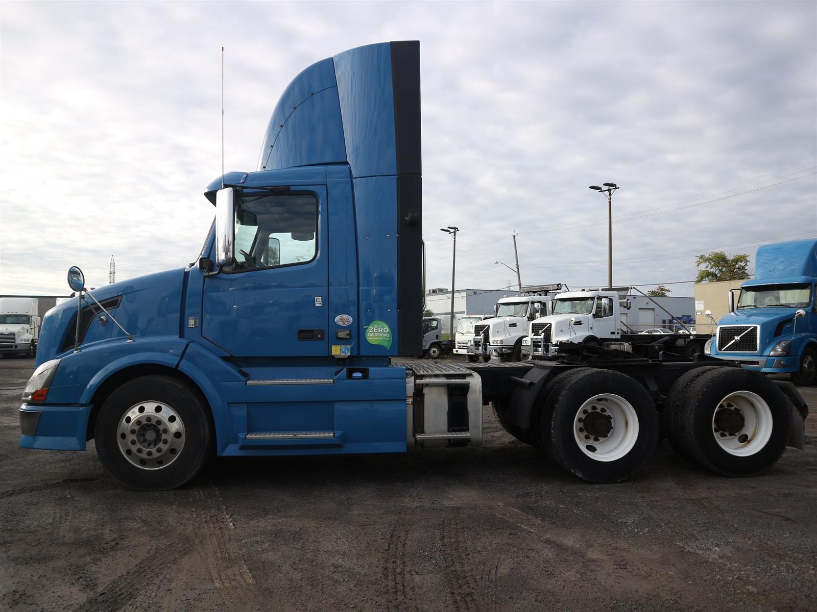 Volvo vnl 300