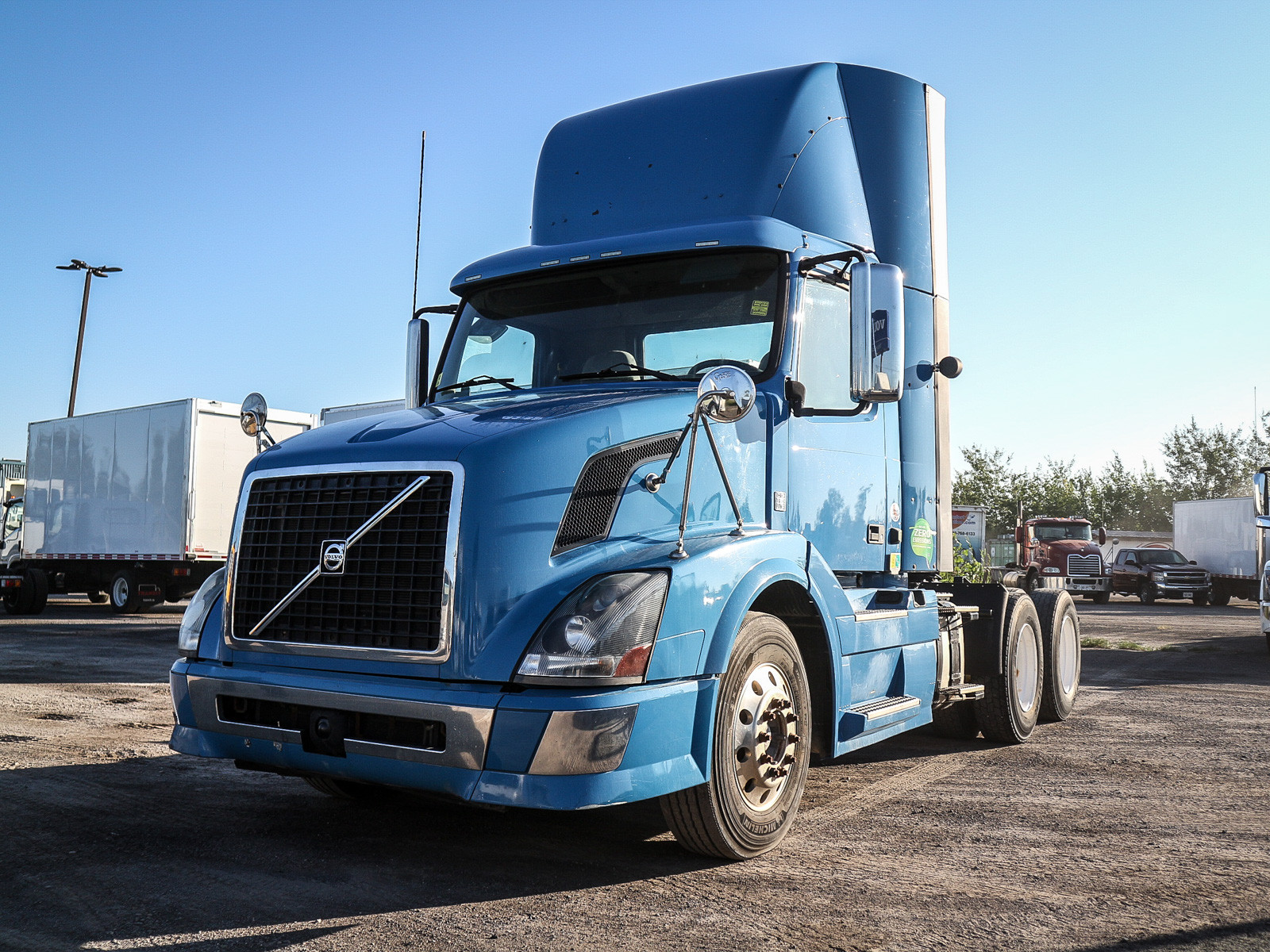 Volvo vnl 300