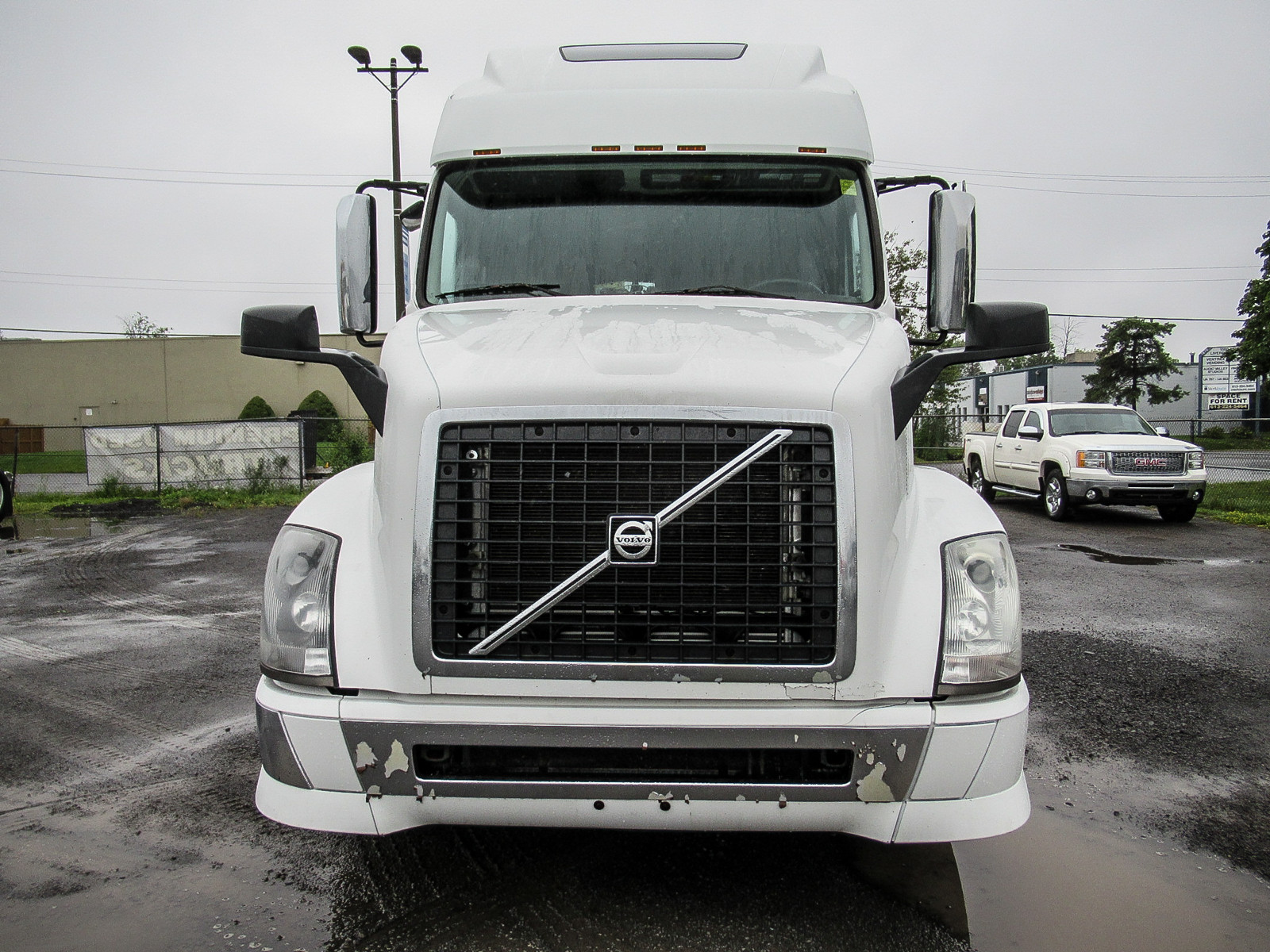 2013 Volvo VNL 670