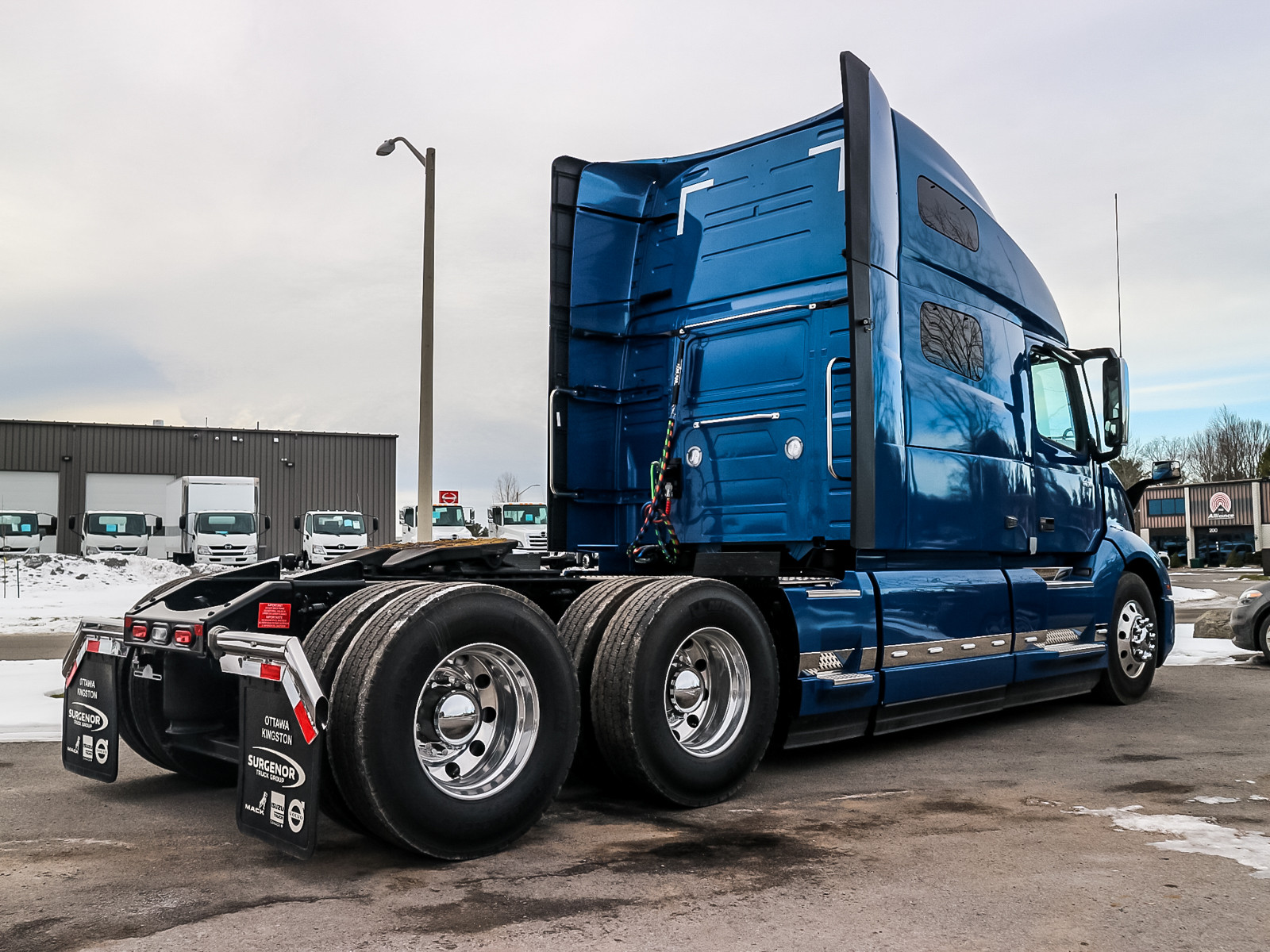 2020 Volvo VNL 760